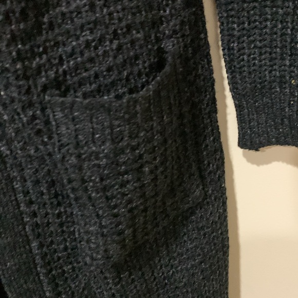 Long cardigan sweater - Picture 6 of 10